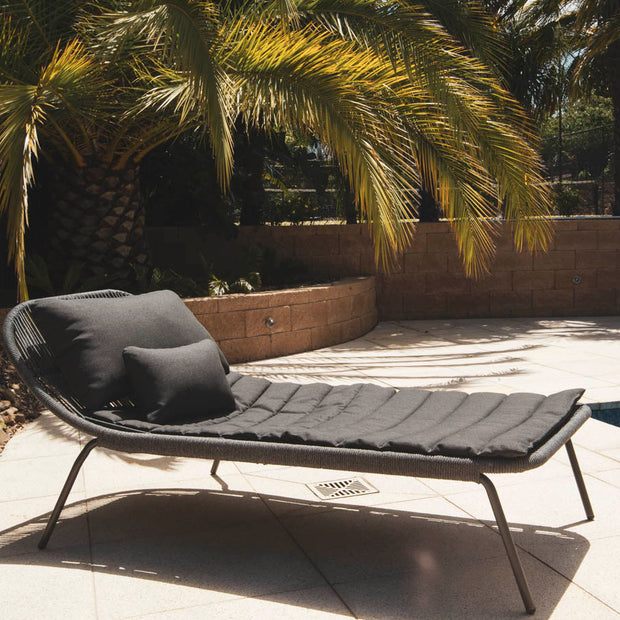 Breeze Outdoor Rope Sun Lounger